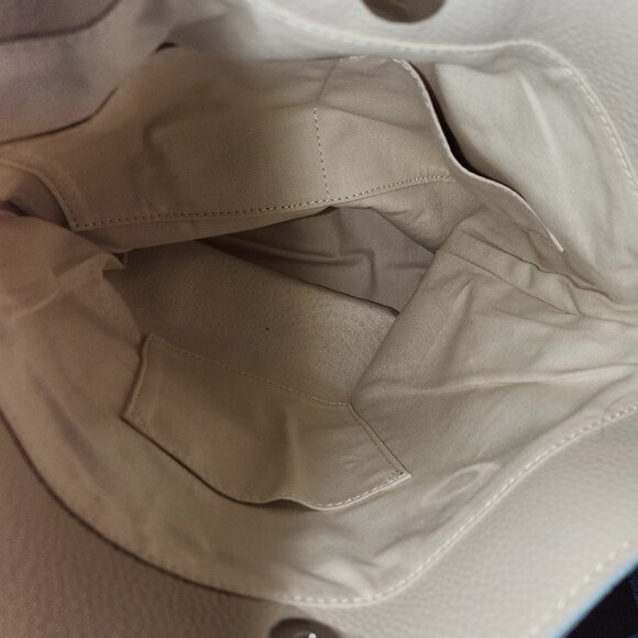 M.I.L.A. - Luxury Soft Creamy Leather Crossbody - NWT - Picture 6 of 9